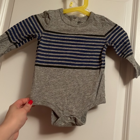 Joe Fresh 6-12 months - Picture 3 of 3
